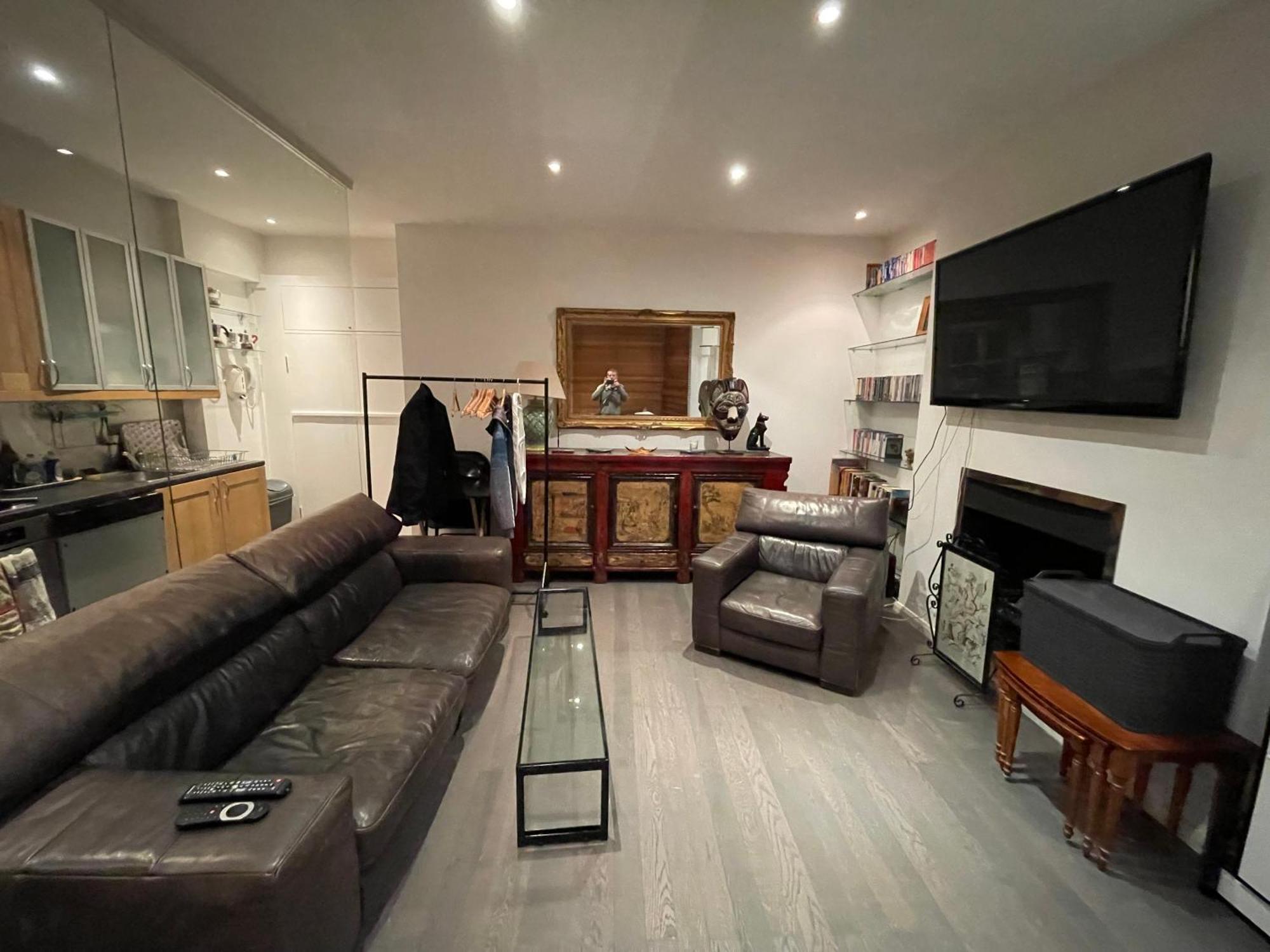 Large Studio Flat In Kensington Londra Exterior foto
