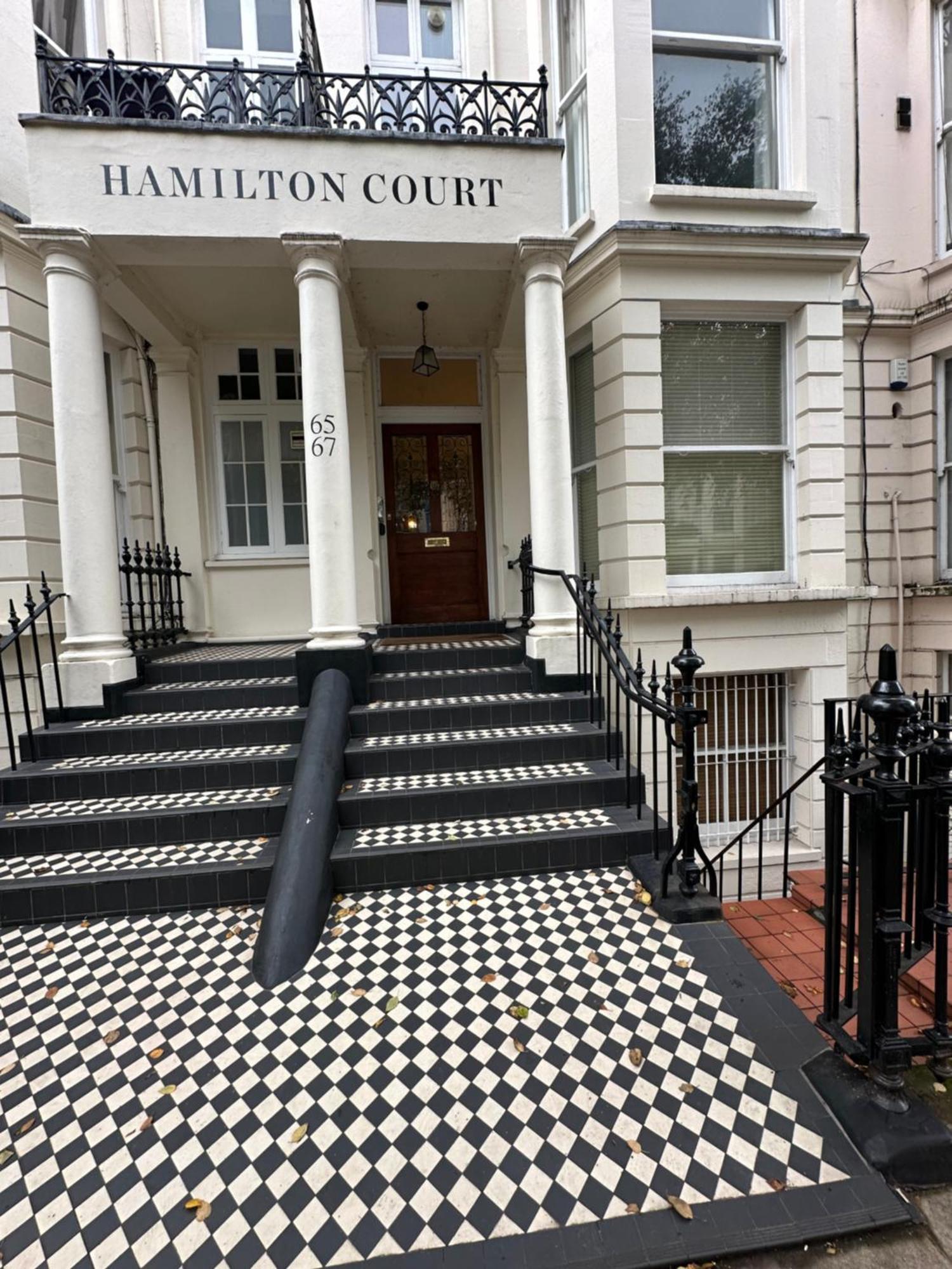 Large Studio Flat In Kensington Londra Exterior foto