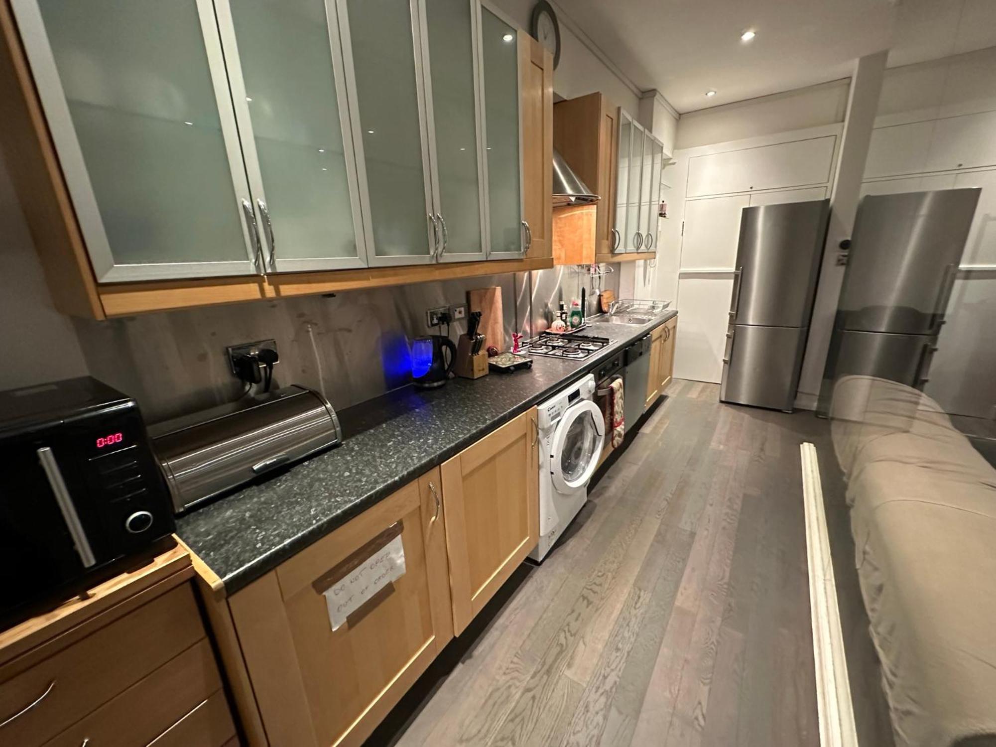 Large Studio Flat In Kensington Londra Exterior foto